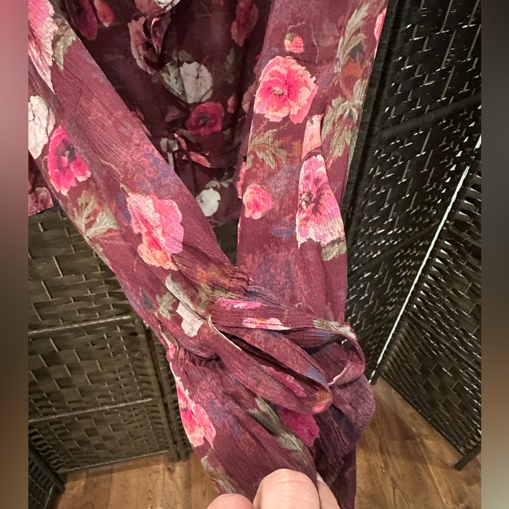 *EUC*LIKE NEW*Sz XL* PAIGE* Lanea Floral Ruffle Peplum Silk Top - Picture 5 of 12